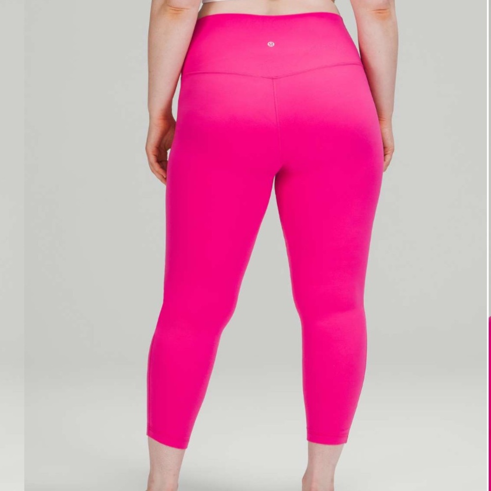 Lululemon Align High-Rise Pant 25"
Sonic Pink hot pink nulu Barbie neon